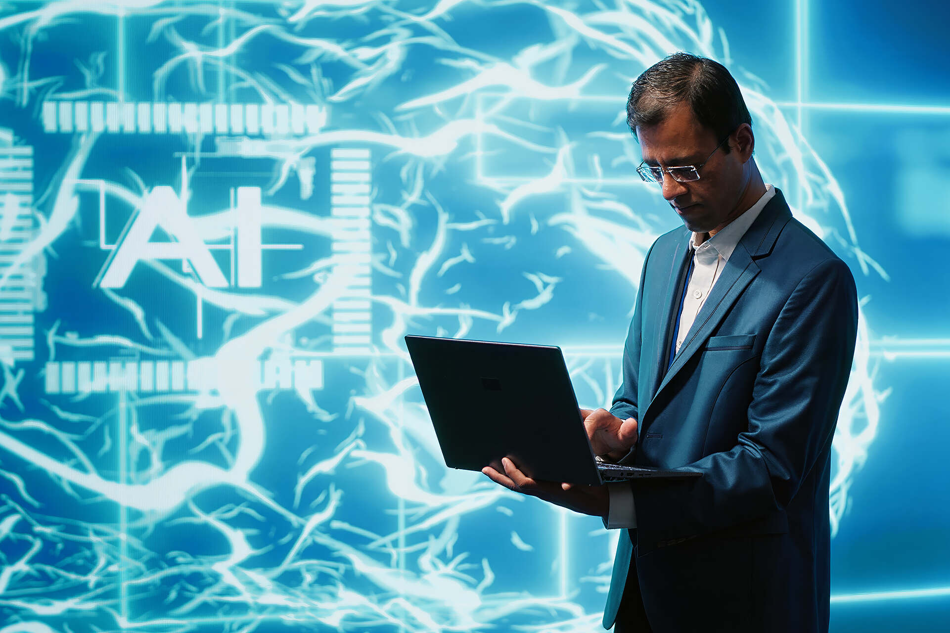 Ladda ner kostnadsfri guide för AI-integration i verksamheten.