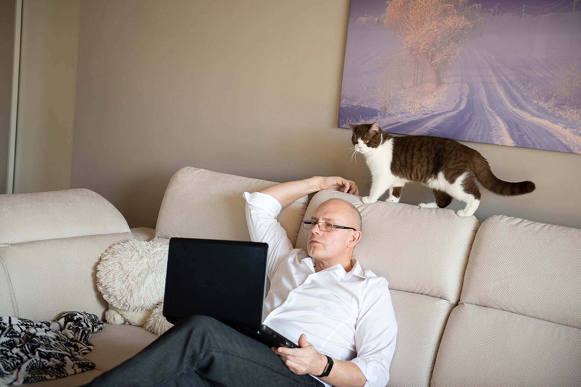 Hur påverkar hybridarbete rekrytering och ledarskap?